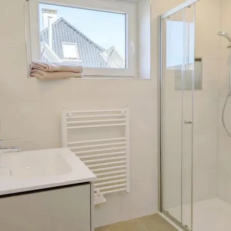 Emilia 2 Apartman Garding